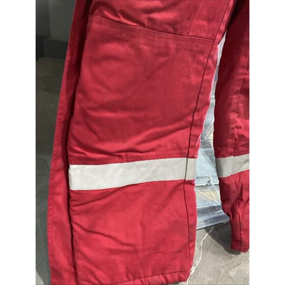 Wenaas Halliburton HRC2 Antiflame Warm Insulated Oilfield Coveralls Size L - Picture 6 of 10